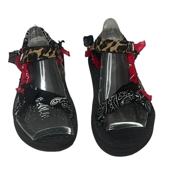 Muk Luks Shoes - Muk Luk Hook Loop Strap Bandana Sport Sandals Women Size 10 Summer Outdoors